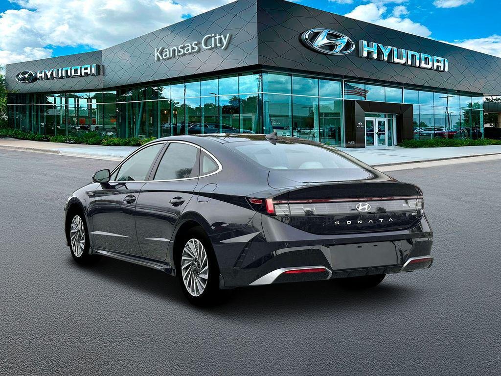 New 2026 Carbon Blue Hyundai Limited image 5