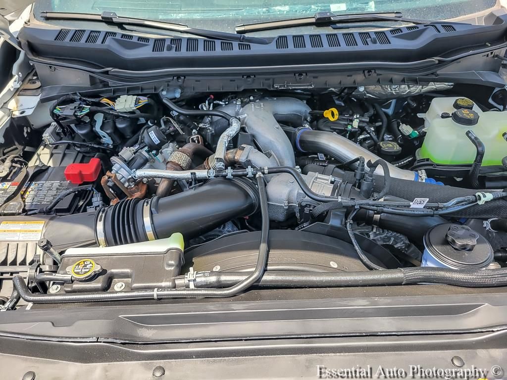 New 2026 Oxford White Ford F-550® XL image 16