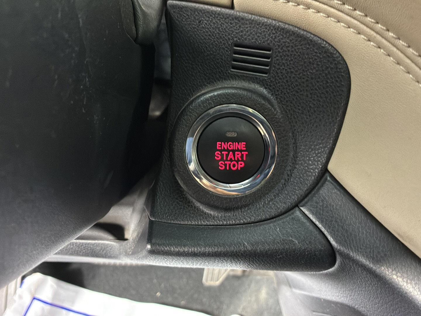 Used 2020 Crystal White Pearl Subaru Premium image 26