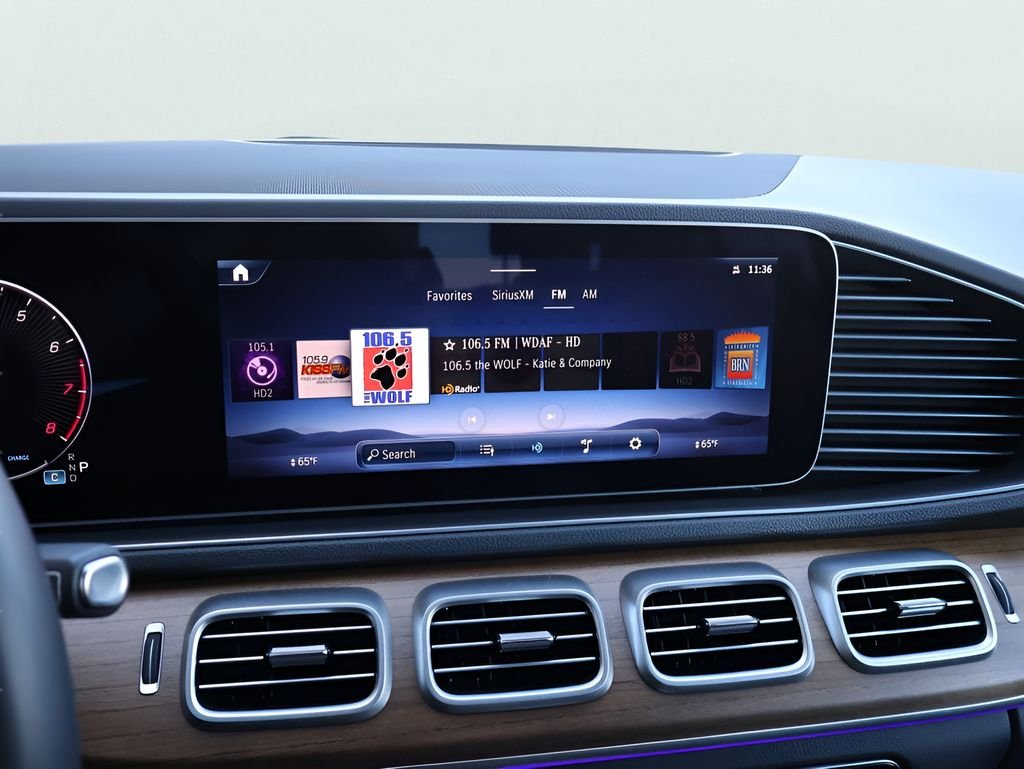 Used 2025 Obsidian Black Metallic Mercedes-Benz GLE 350 image 23