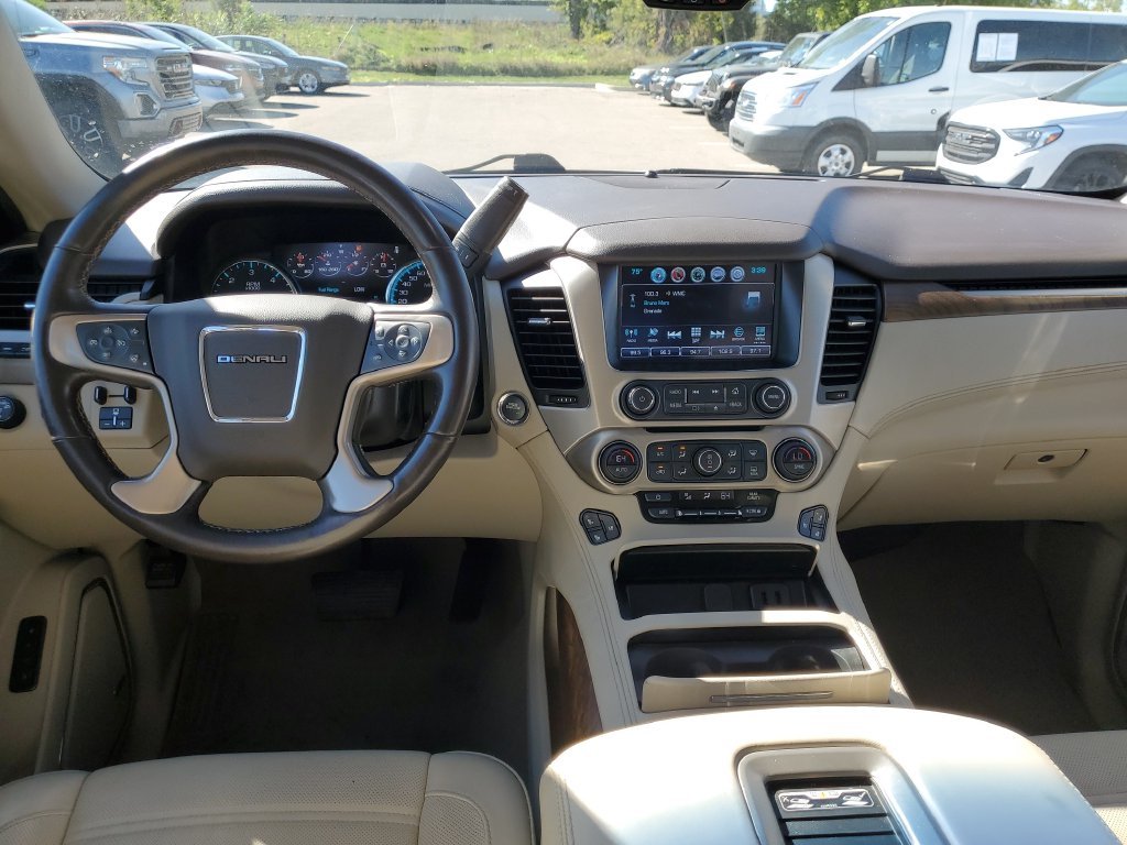 Used 2020 White GMC Denali image 17
