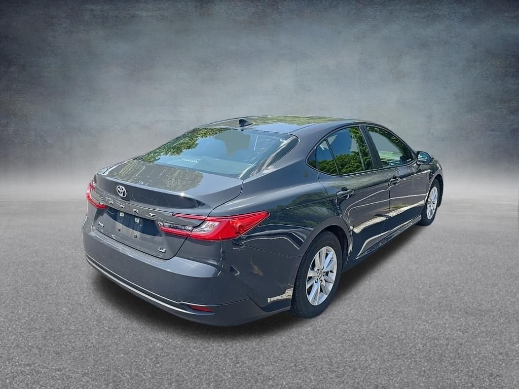 Used 2025 Underground Toyota LE image 7