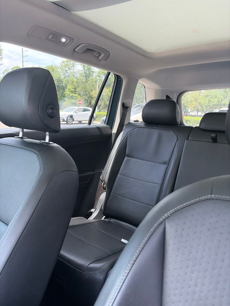 Used 2019 Blue Volkswagen 2.0T SEL image 11