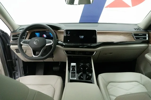 2026 Volkswagen Atlas SE w/Tech - Photo 23