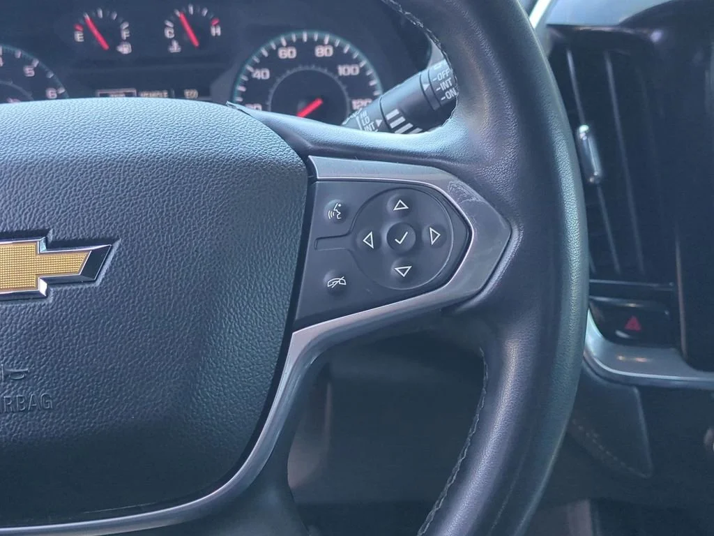 Used 2023 Northsky Blue Metallic Chevrolet LT Cloth image 13