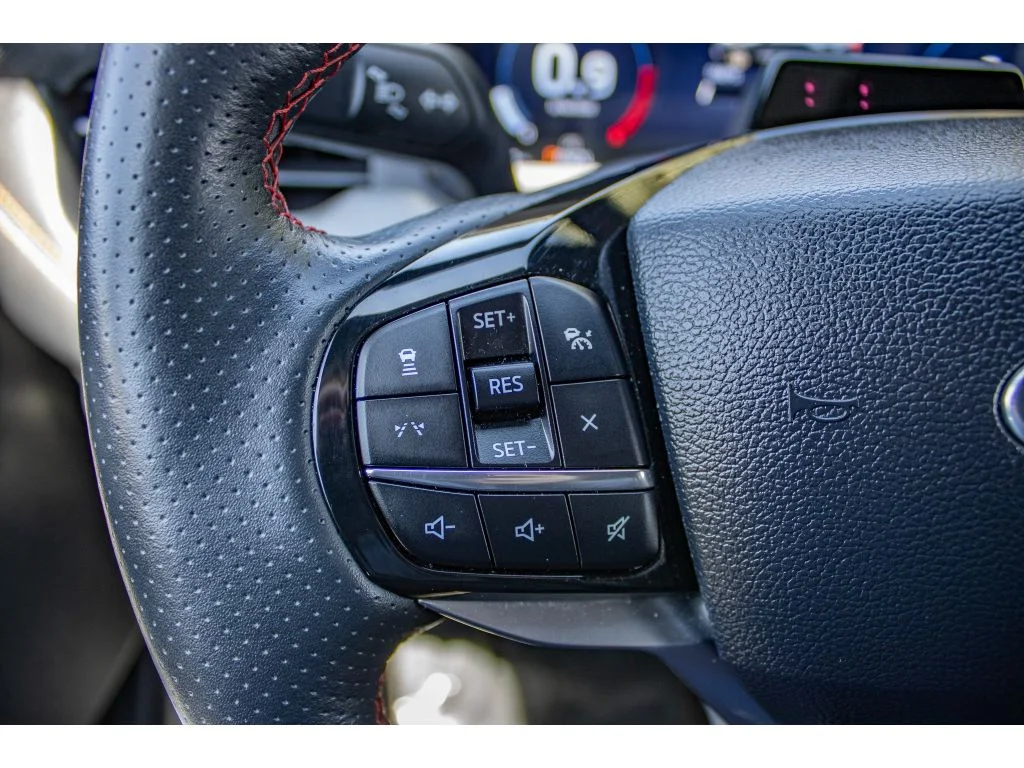 Used 2025 Carbonized Gray Metallic Ford ST-Line image 36