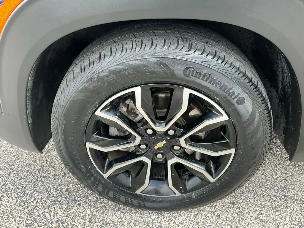 Used 2022 Blue Chevrolet ACTIV image 23