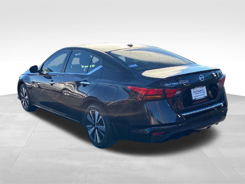 Used 2022 Black Nissan 2.5 SV image 3