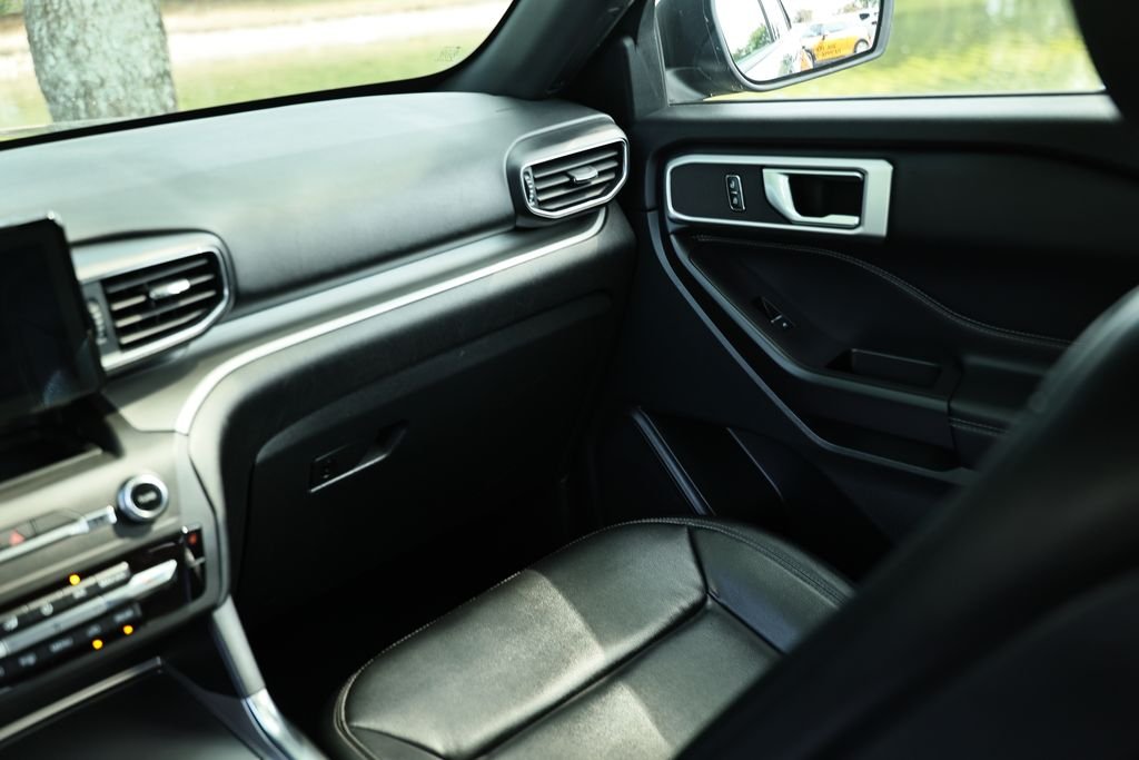 Used 2020 Magnetic Metallic Ford XLT image 28