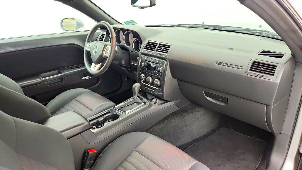 Used 2013 Billet Silver Metallic Dodge 2dr Coupe SXT w/ Super Sport Group image 22