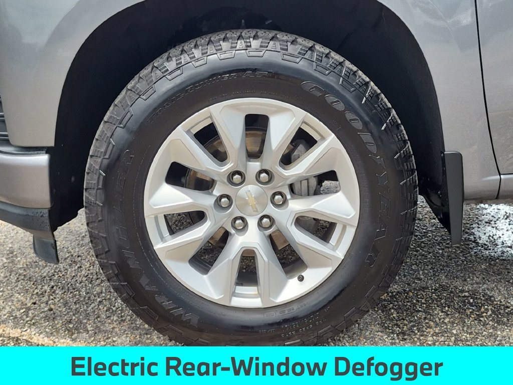 Used 2022 Gray Chevrolet Custom image 12