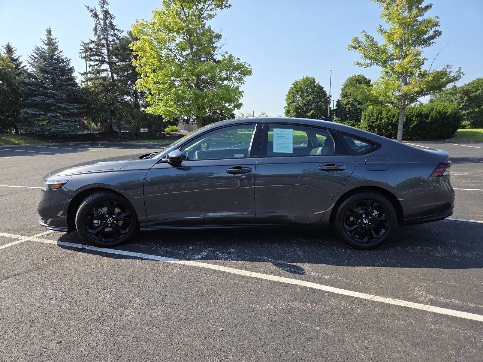 Certified Used 2025 Meteorite Gray Metallic Honda SE image 17