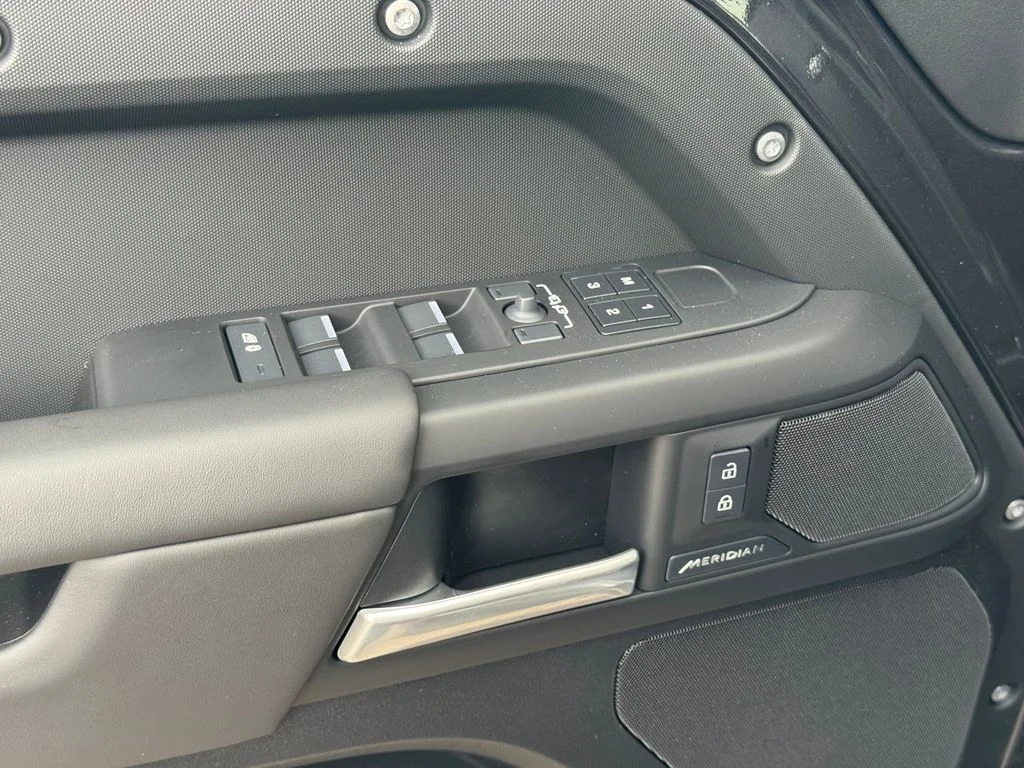 New 2026 Carpathian Grey Prem Met Land Rover S image 11