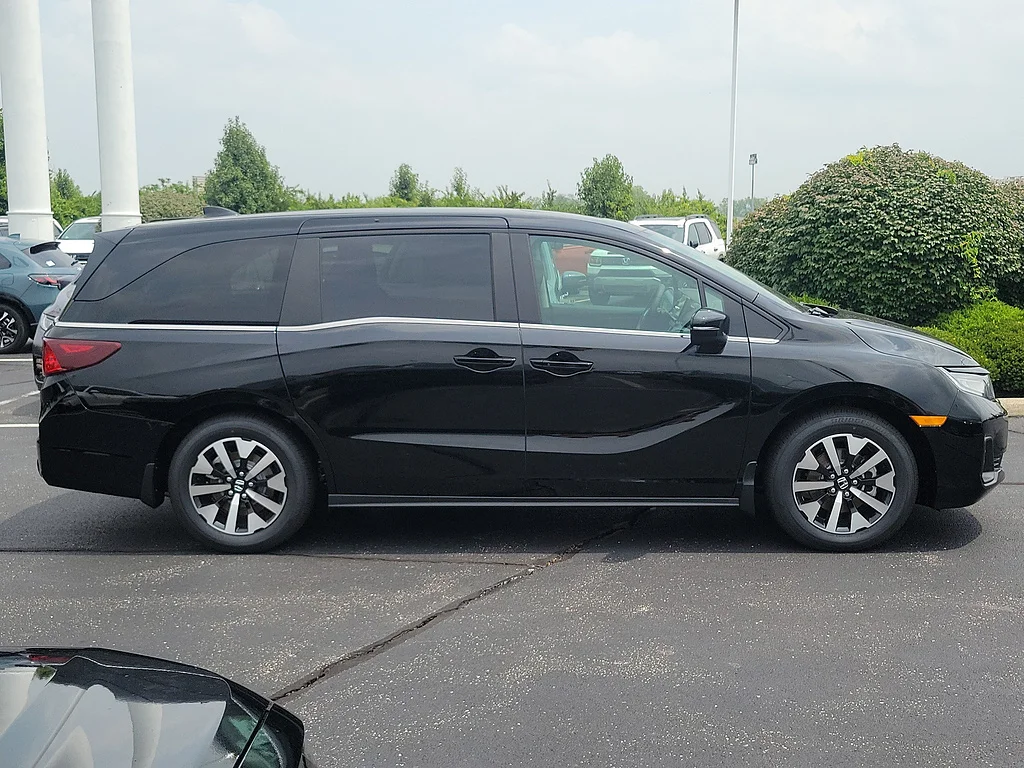New 2026 Crystal Black Pearl Honda EX-L image 21