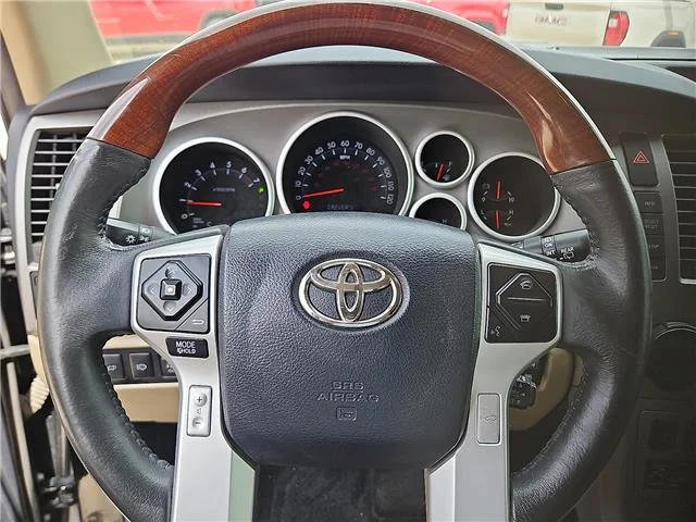 Used 2016 Black Toyota Platinum 5.7L V8 4x2 image 18