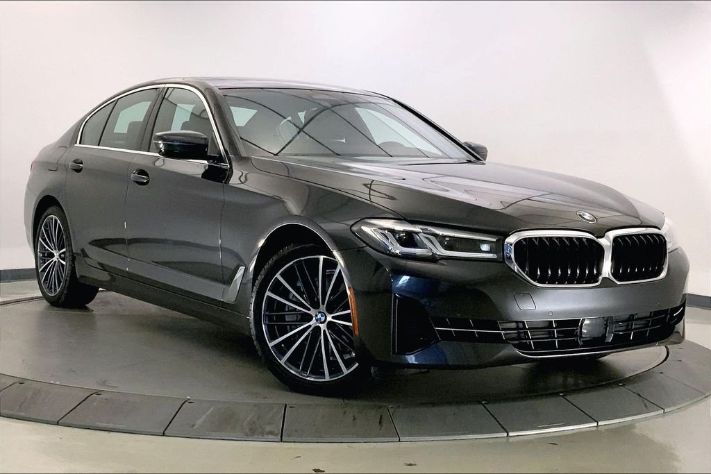 2021 BMW 5 Series 540i xDrive Sedan's photo