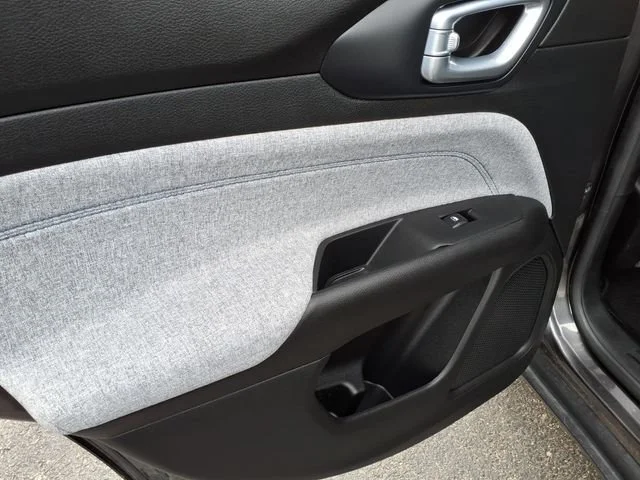 2022 Jeep Compass Latitude - Photo 14