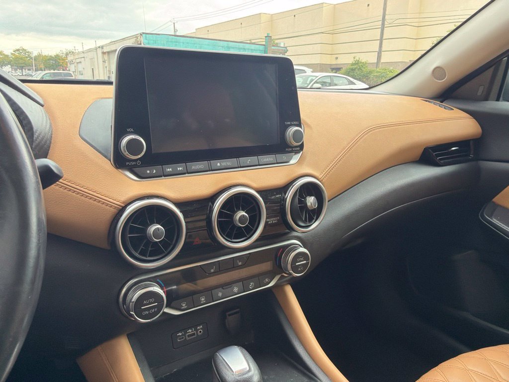 Used 2021 Gray Nissan SV image 10