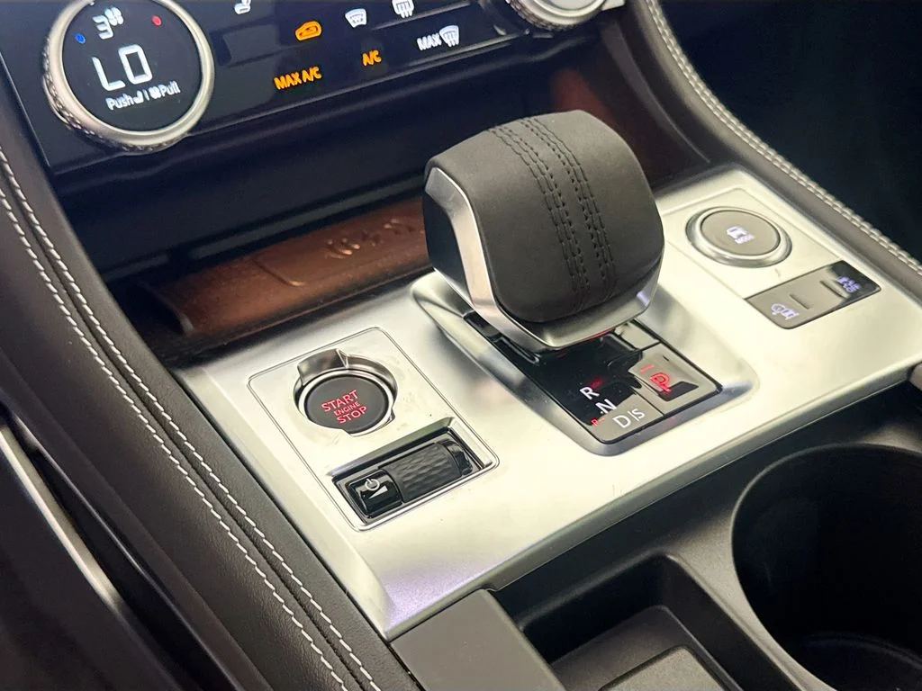 2026 Jaguar F-Pace R-Dynamic S - Photo 17