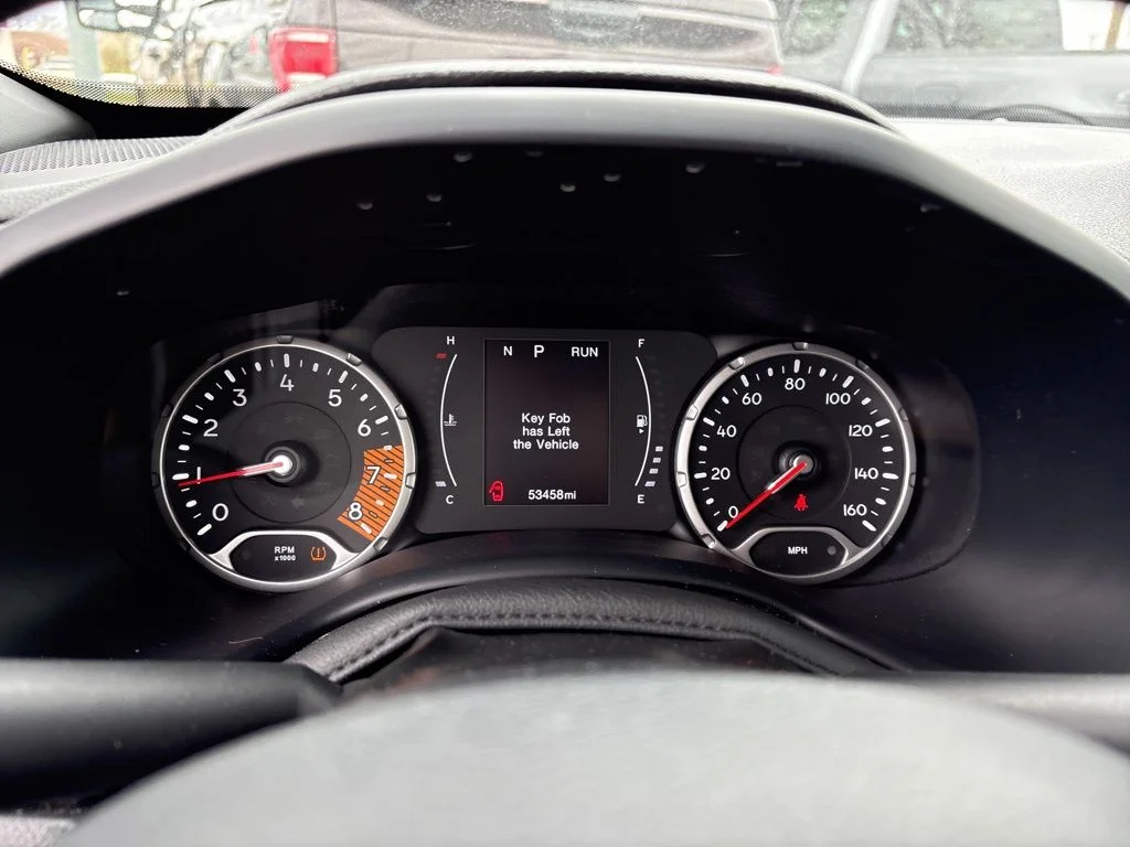 Used 2023 Black Clearcoat Jeep Latitude image 17