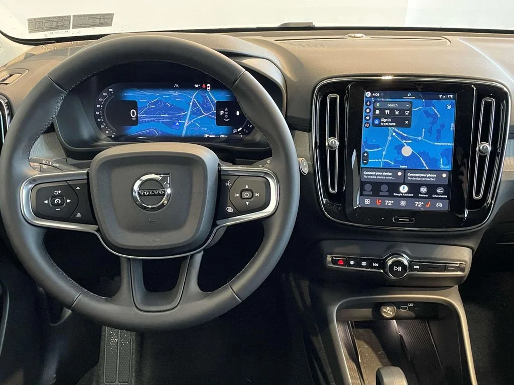 2026 Volvo XC40 Core - Photo 23