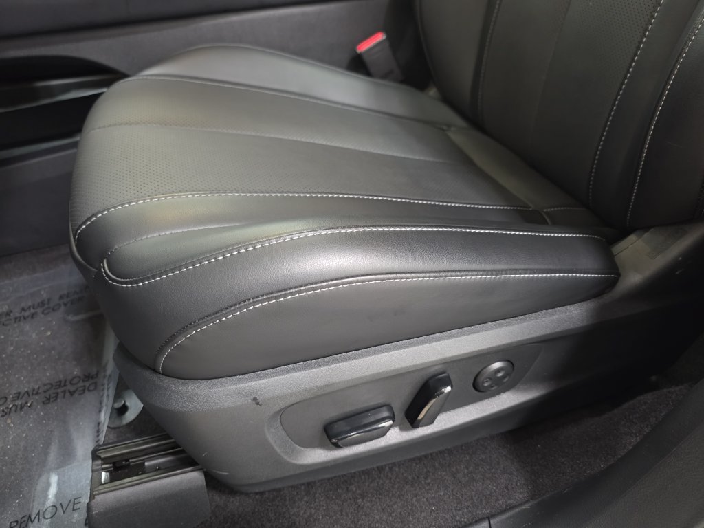 Certified Used 2027 Harbor Gray INFINITI LUXE image 26