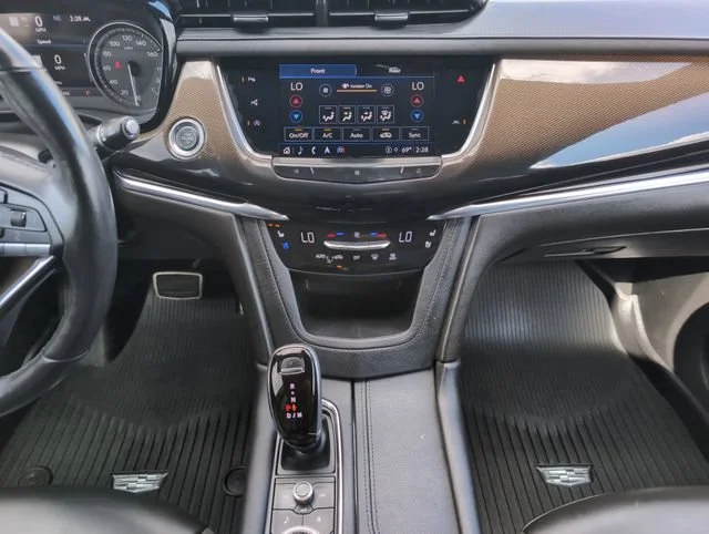 Used 2021 Stellar Black Metallic Cadillac Sport image 25
