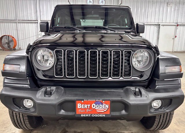 Used 2025 Black Jeep Sport image 2
