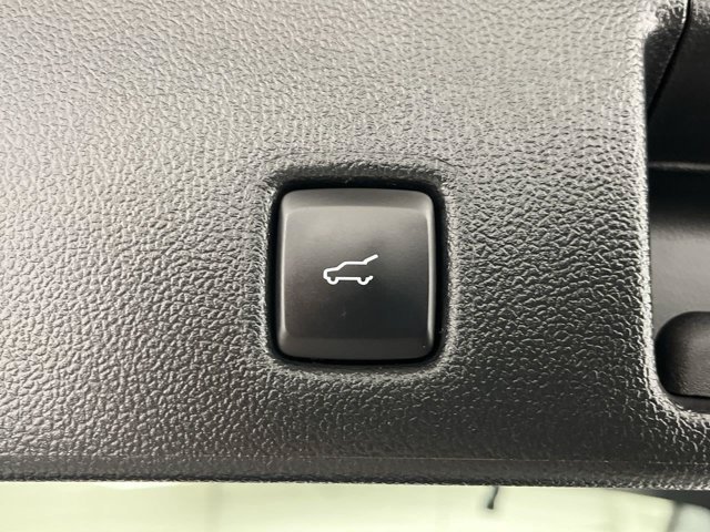 Used 2023 Agate Black Ford ST-Line image 5