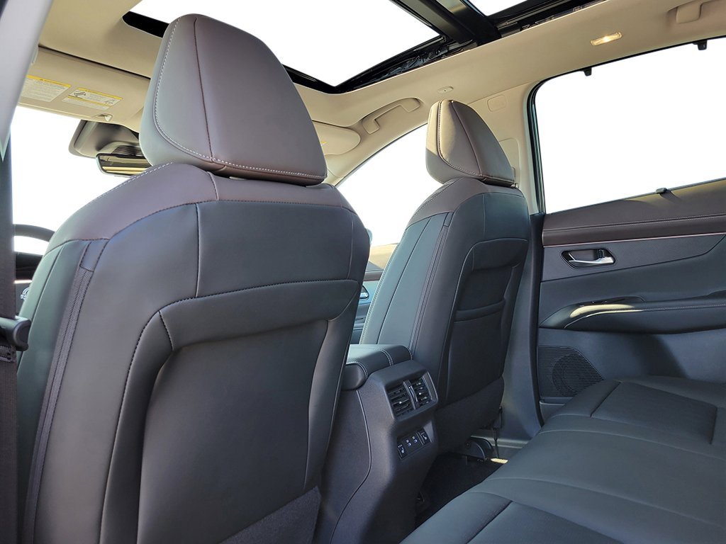 New 2026 Champagne Silver Metallic Nissan Platinum image 18