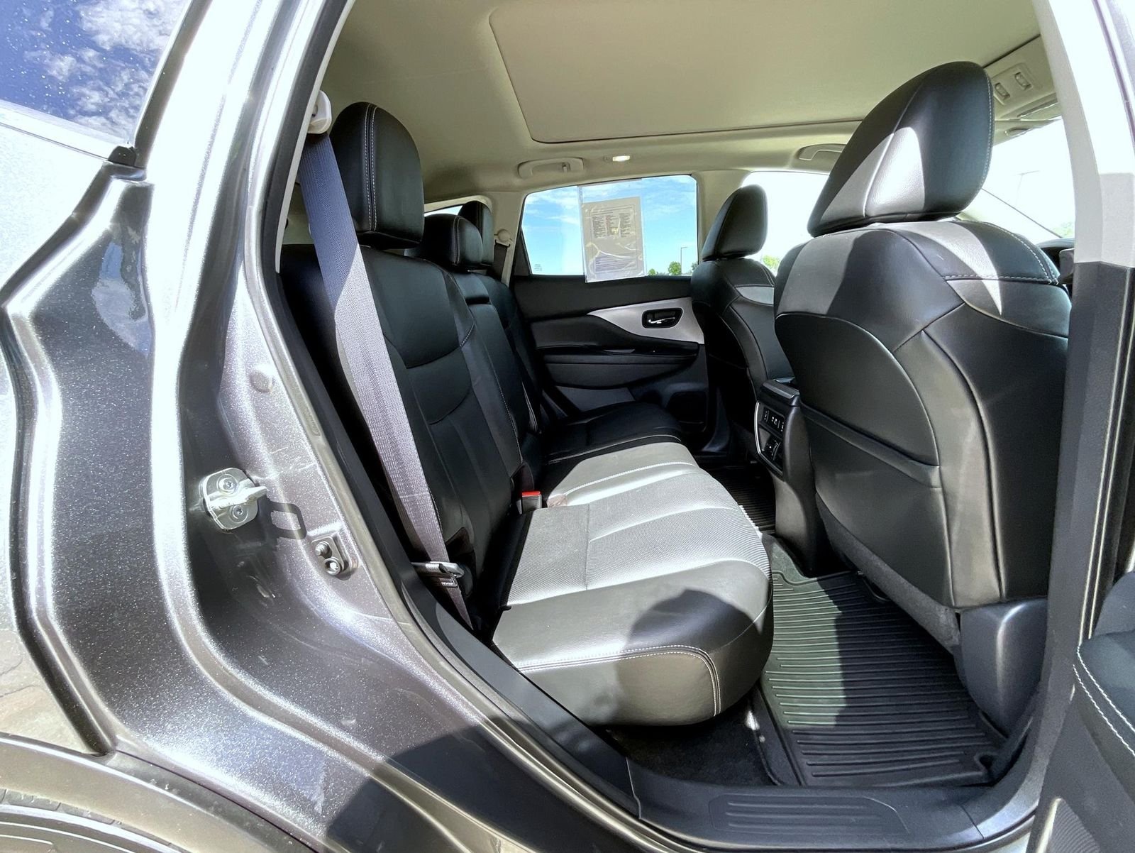 Used 2019 Gray Nissan SL image 19