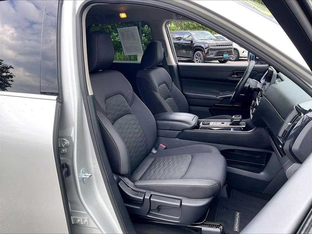 Used 2025 Brilliant Silver Metallic Nissan SV image 10