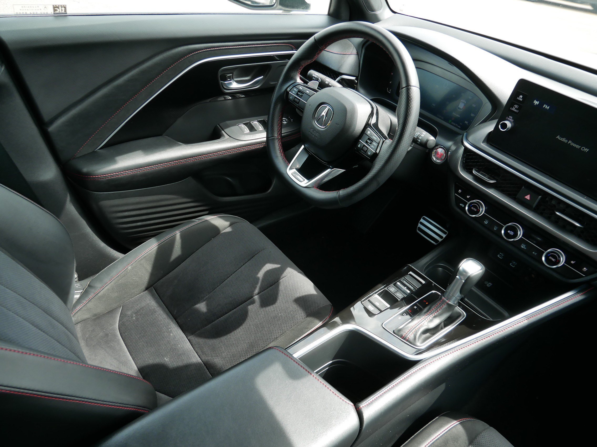 Used 2025 Platinum White Pearl Acura w/A-Spec Package image 9