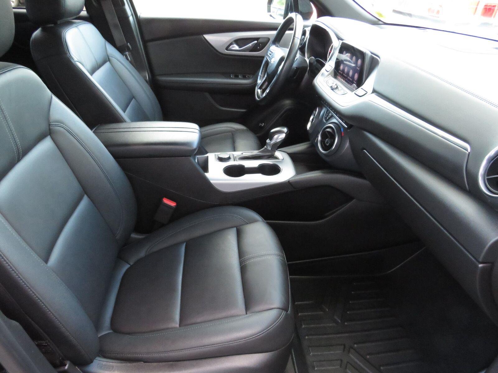 Used 2022 Black Chevrolet LT image 23
