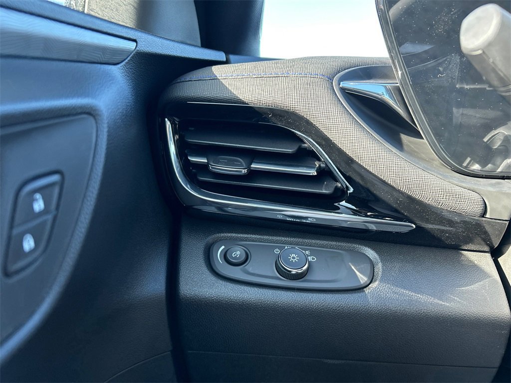 2026 BUICK ENVISTA - Image 17