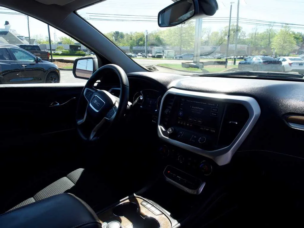 2021 GMC Acadia SLE - Photo 35