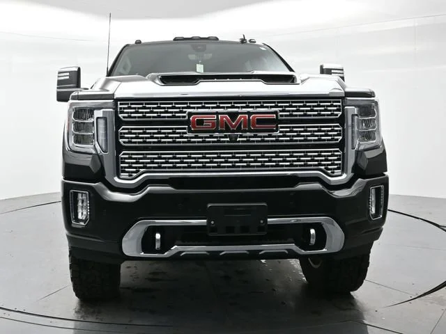 Used 2023 Onyx Black GMC Denali image 2