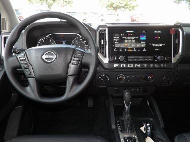 2026 Nissan Frontier SV - Photo 14
