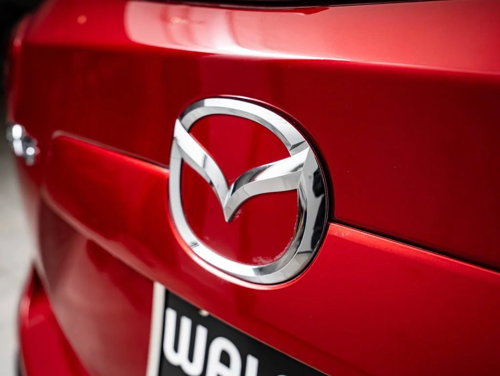 Used 2016 Soul Red Metallic Mazda Grand Touring image 18