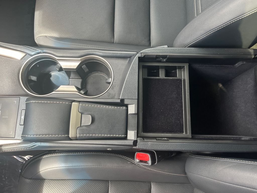 Used 2019 Black Lexus 300h image 26
