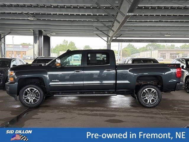 Used 2019 Graphite Metallic Chevrolet High Country image 8