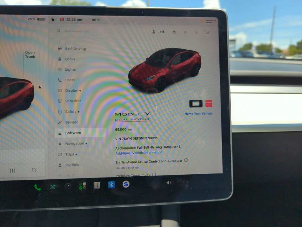Used 2022  Tesla Performance image 37