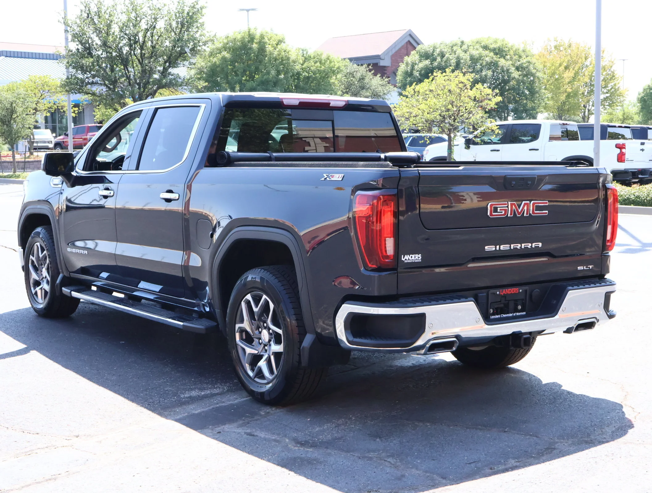 Used 2022 Titanium Rush Metallic GMC SLT image 7