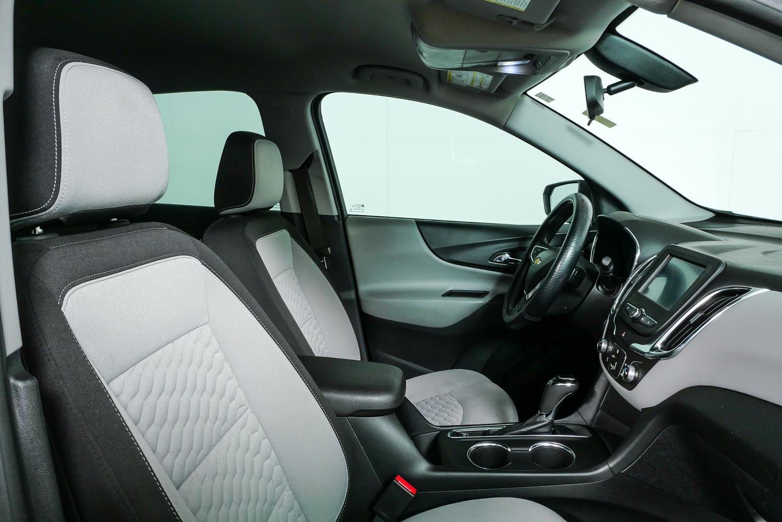 Used 2018 SUMMIT WHITE Chevrolet LS image 20