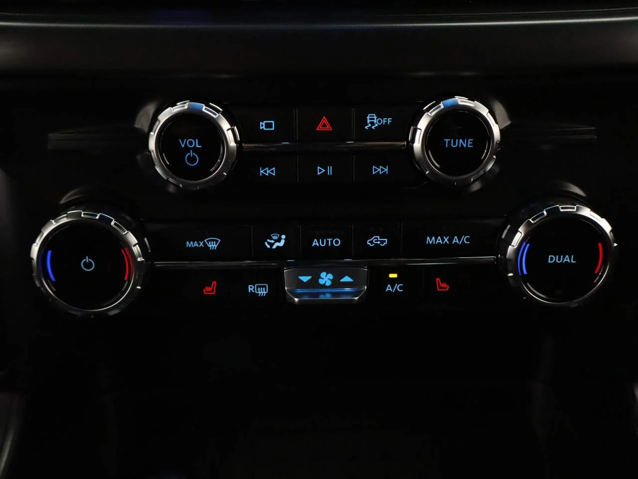 New 2026 Oxford White Ford Tremor® image 10