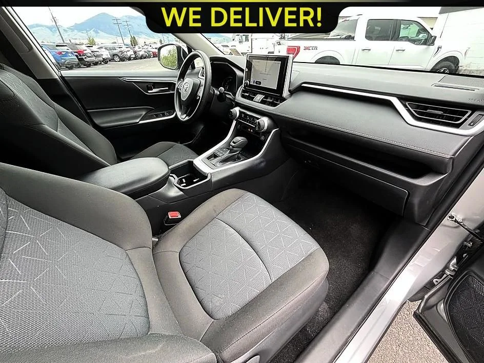 Used 2025 Silver Toyota XLE image 19