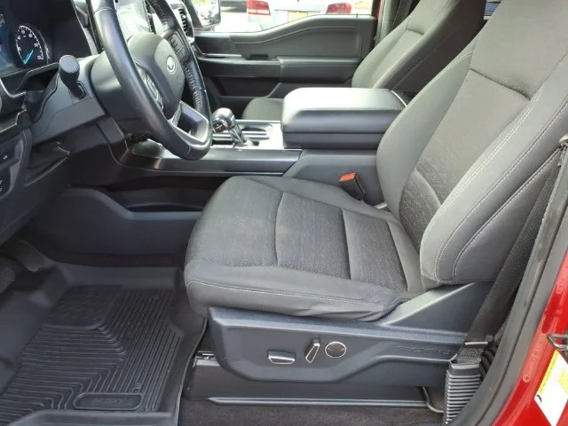 Used 2021 Red Ford XLT image 16
