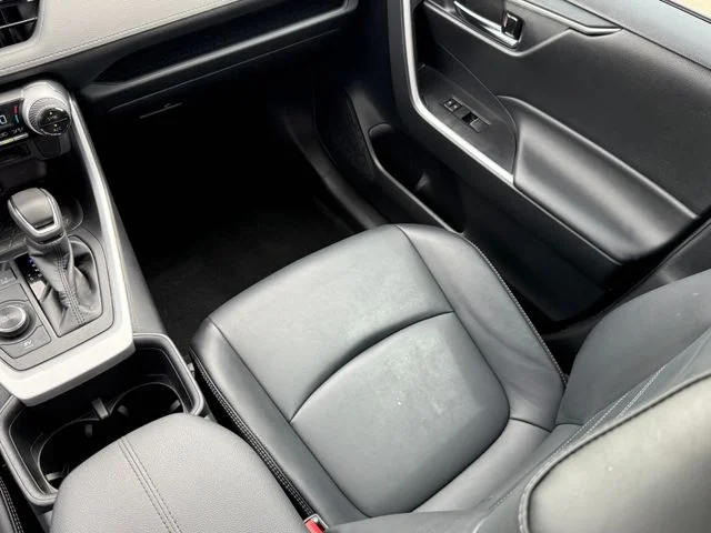 Certified Used 2024  Toyota XLE Premium image 25