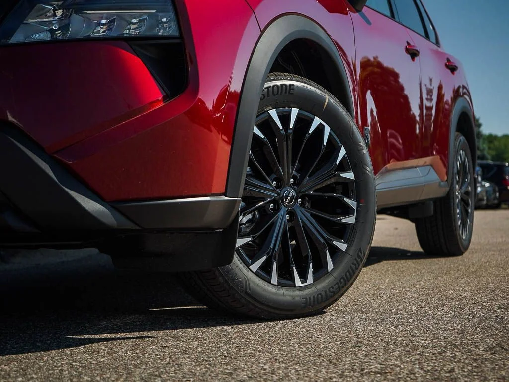 New 2026 Scarlet Ember Tintcoat Nissan Dark Armor image 6