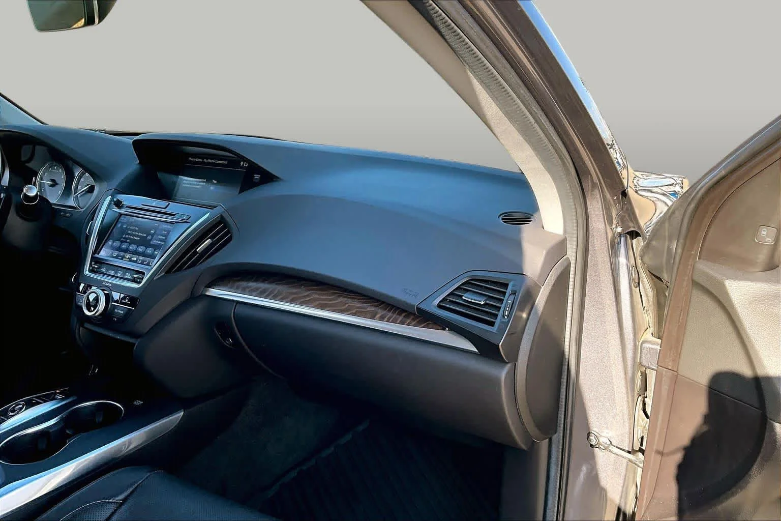 Used 2019 Modern Steel Metallic Acura Sport-Hybrid SH-AWD with Technology Package image 17